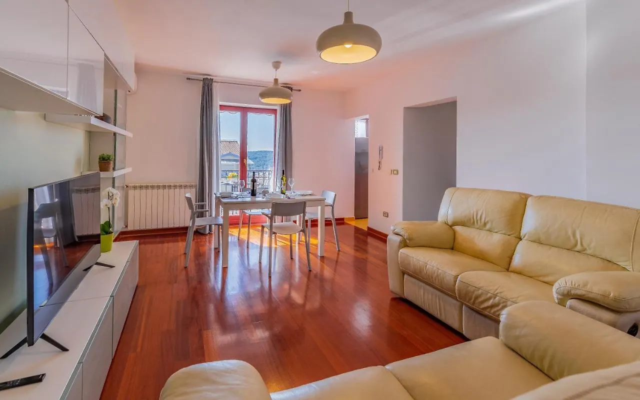 Apartment Green Pula